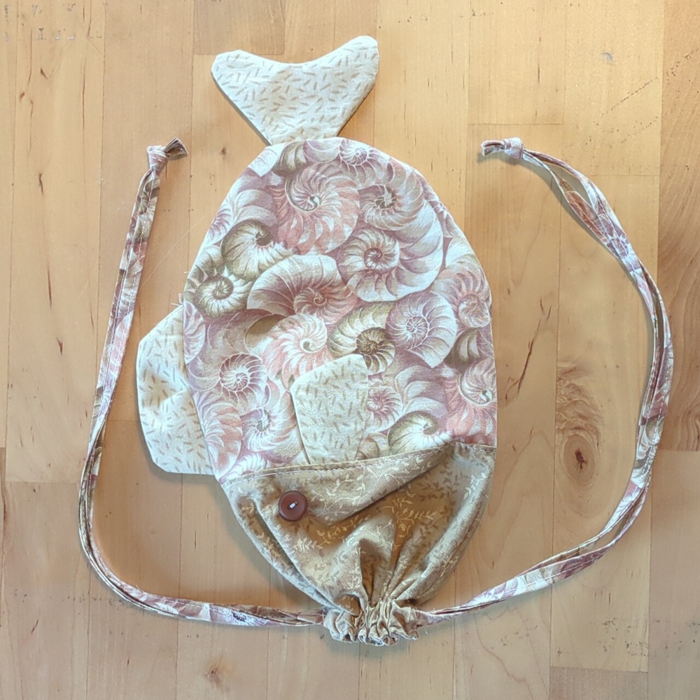 Fish-Shaped Primitive Drawstring Make-up Cosmetics Bag Quirky Ammonite